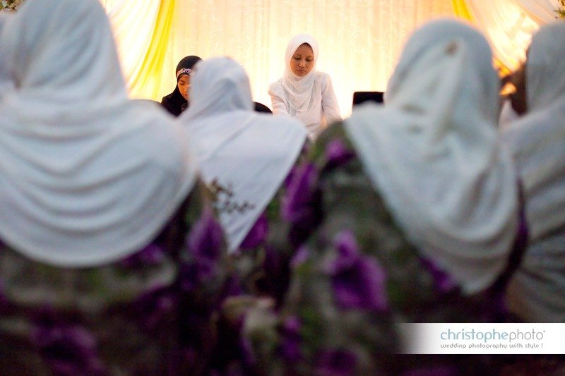 Muslim Bride doing lecture for the wedding Ipoh Malaysia