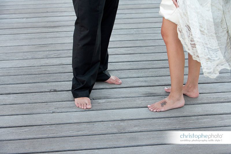 bride and groom in moorea